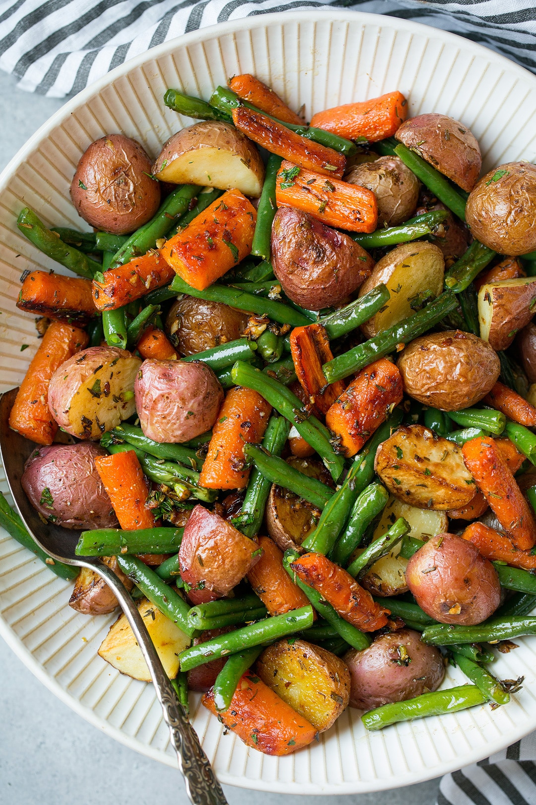 Restaurant-Quality Garlic Herb Roasted Potatoes & Veggies